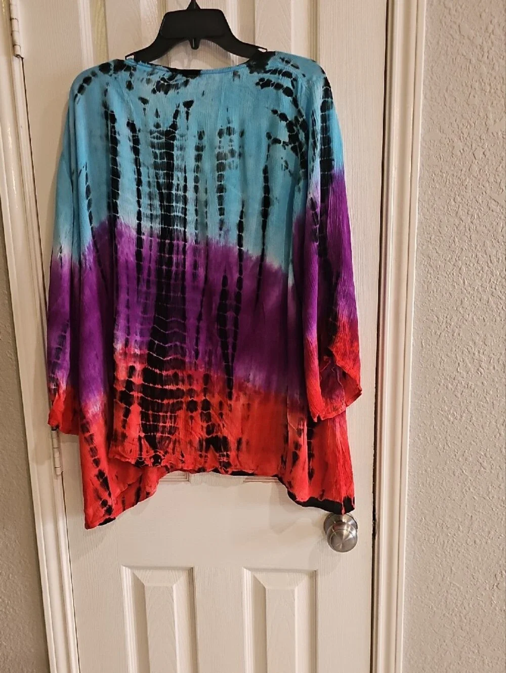 Greater Good Tie-Dye V-Neck Gauzy Tunic Top - Aqua, Purple & Red L/XL - Picture 6 of 14